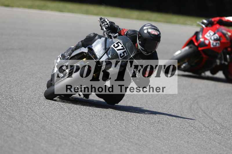 Archiv-2025/44 09.08.2025 Plüss Moto Sport ADR/Einsteiger/575